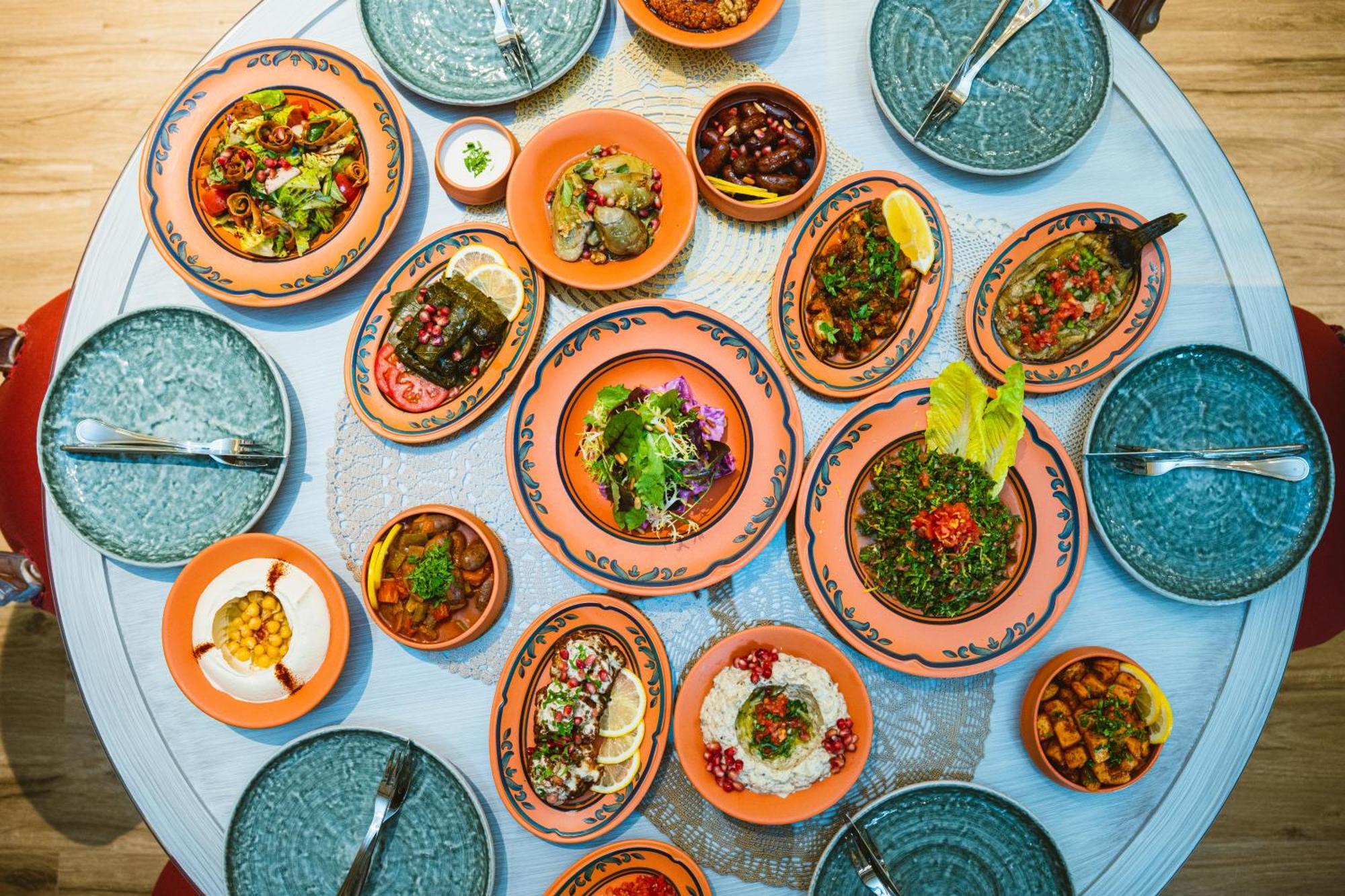 Millennium Place Doha Ngoại thất bức ảnh A selection of meze
