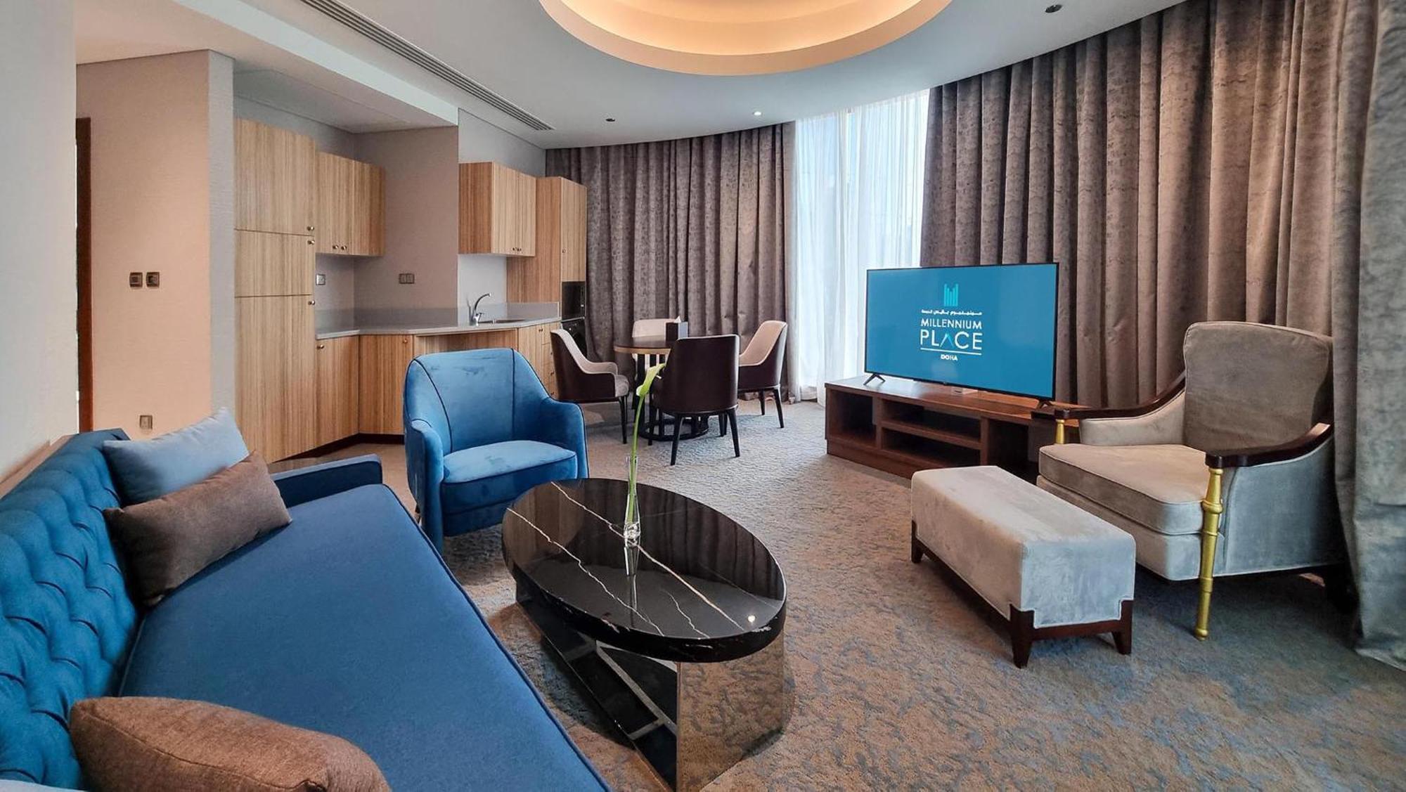 Millennium Place Doha Ngoại thất bức ảnh A suite at the hotel